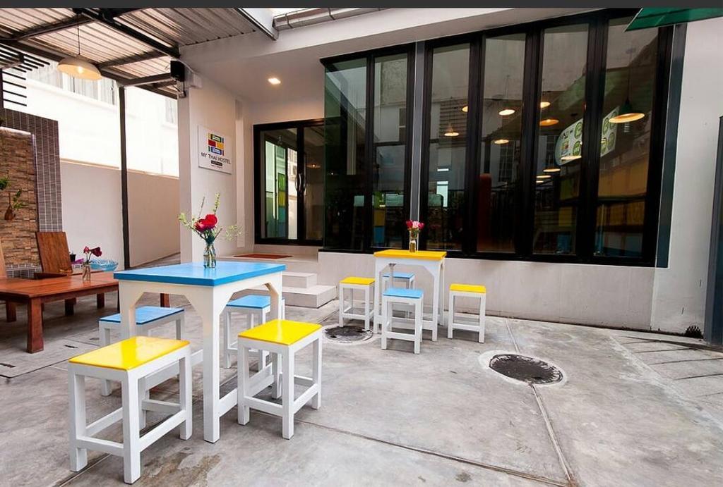 My Thai Hostel Bangkok Ngoại thất bức ảnh