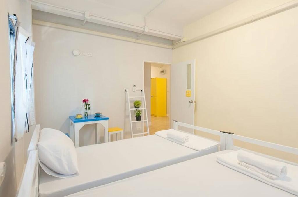My Thai Hostel Bangkok Ngoại thất bức ảnh