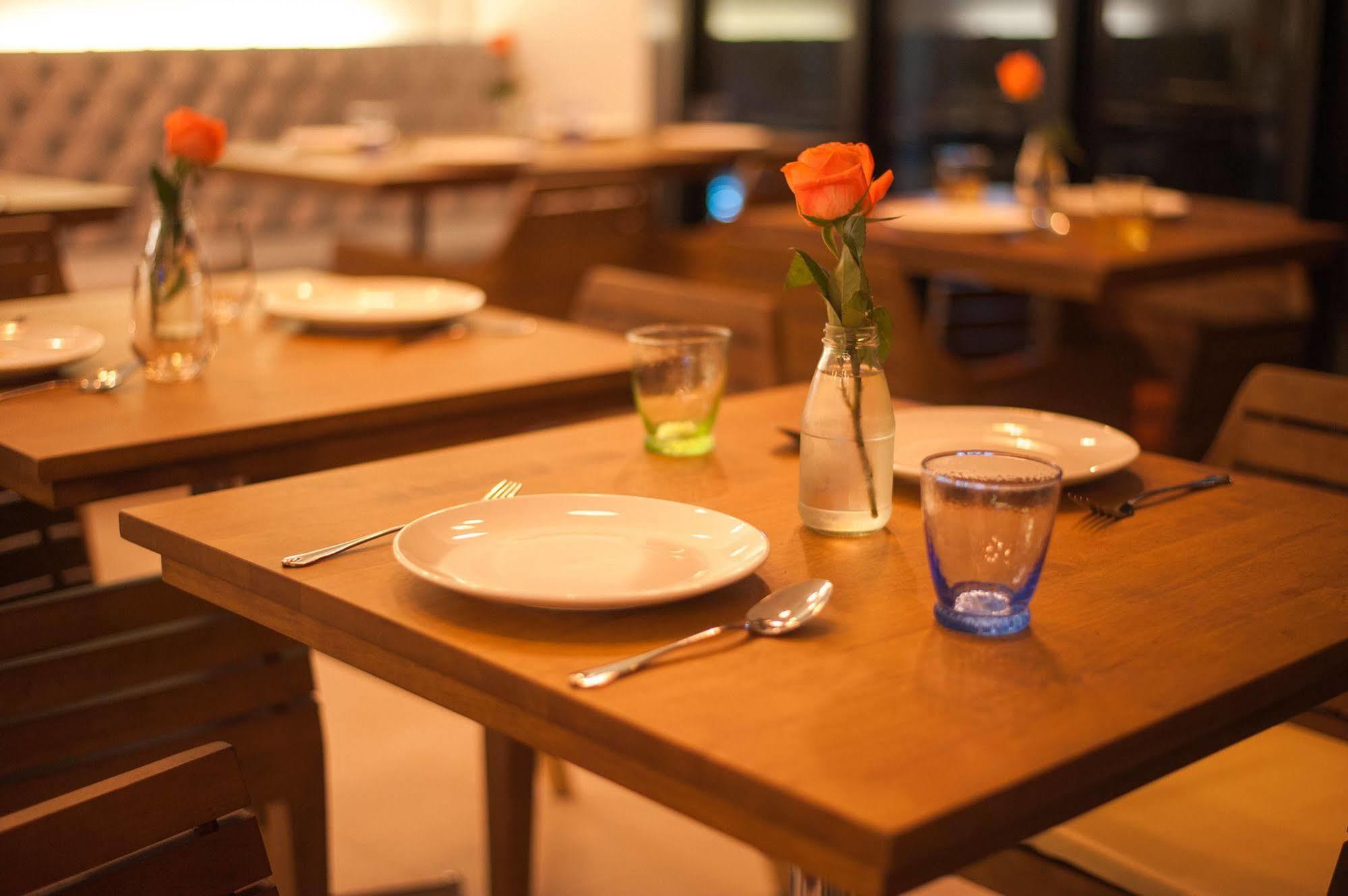 My Thai Hostel Bangkok Ngoại thất bức ảnh