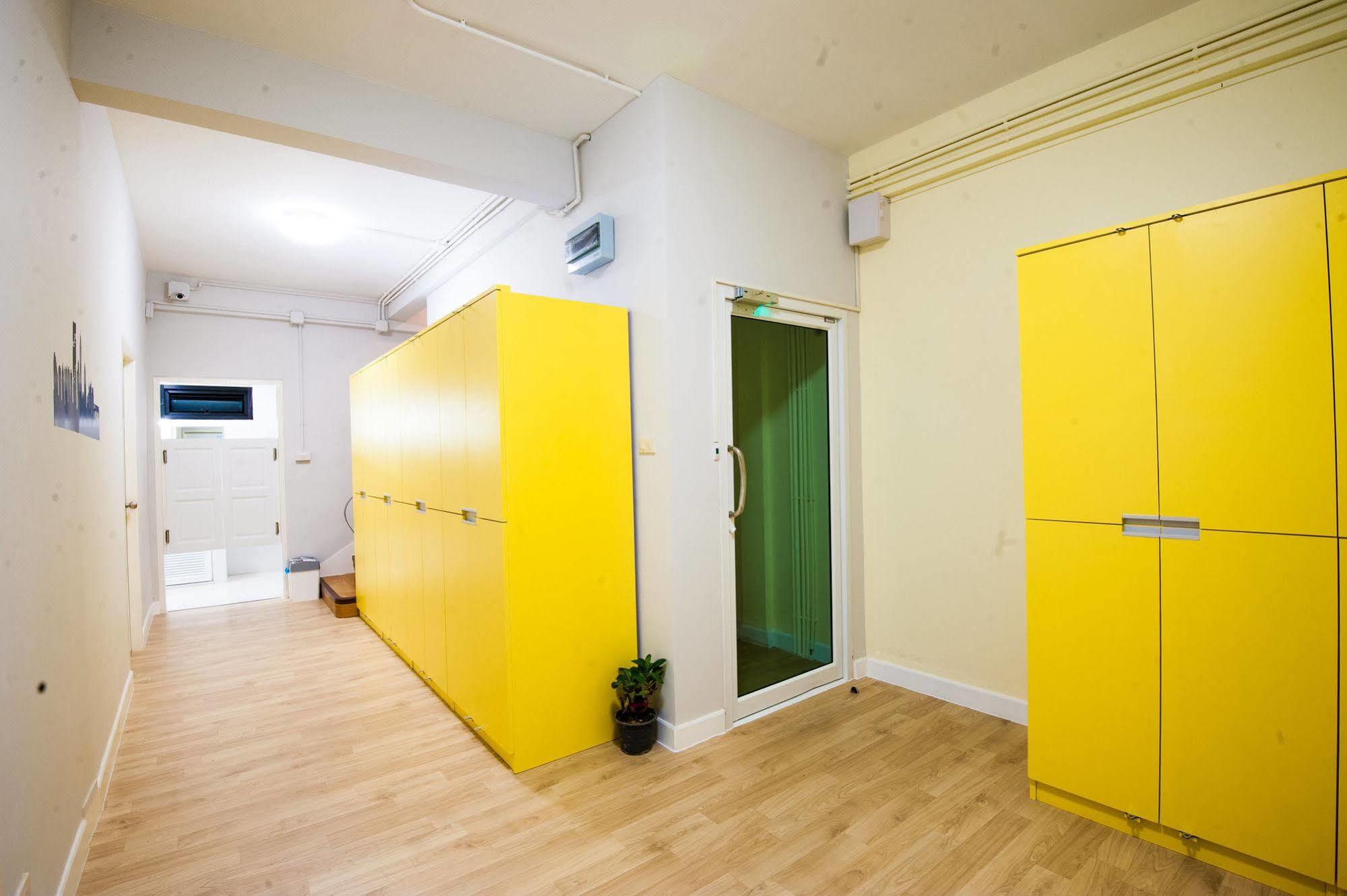 My Thai Hostel Bangkok Ngoại thất bức ảnh